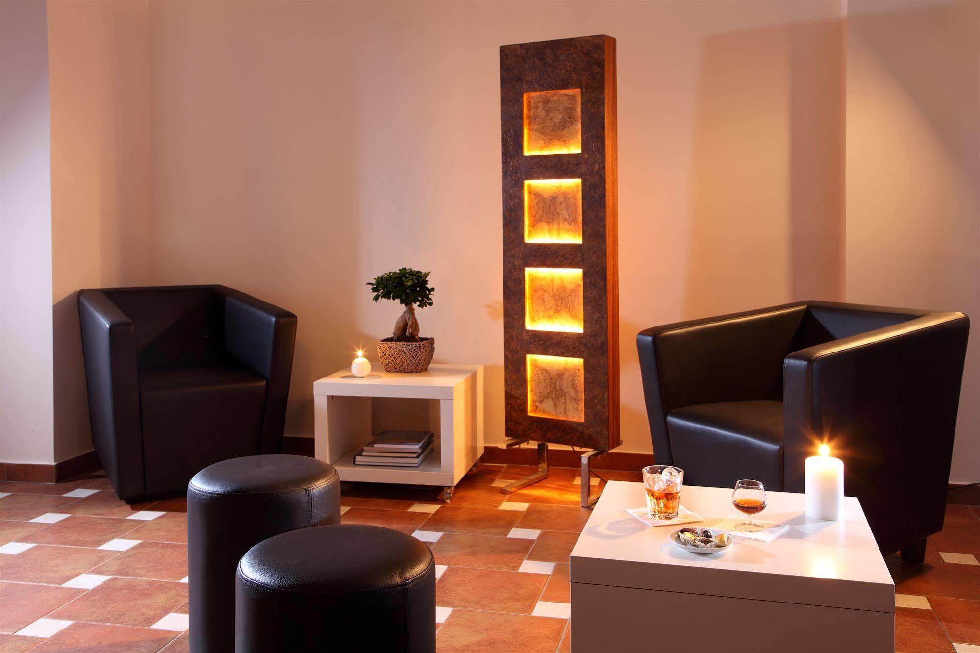 Hearth 3* Rom